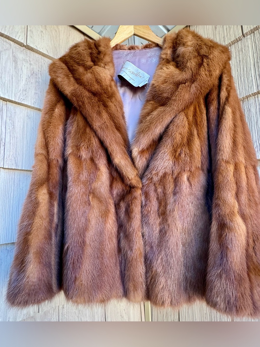 Stunning Vintage Eaton’s Cropped Brown Mink Fur Coat with Shawl Collar, Size S